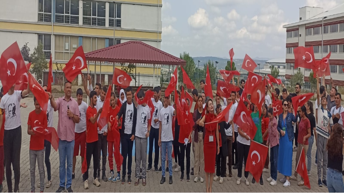 19 Mayıs Atatürk'ü Anma ,Gençlik ve Spor Bayramı Okulumuzda Kutlandı.